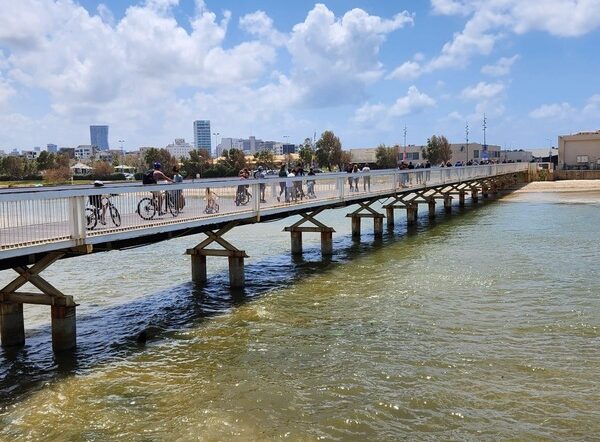 גשר שפך נחל הירקון – תל אביב יפו